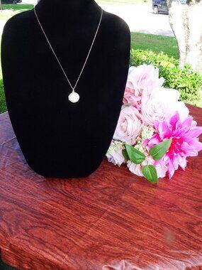 Vintage Sterling Locket Necklace Silver Round Engraved‎ 25" total